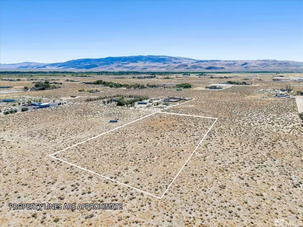 Silver Springs, NV 89429,1650 E Cougar ST Street