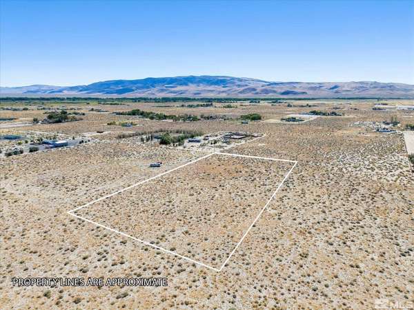 Silver Springs, NV 89429,1650 E Cougar ST Street
