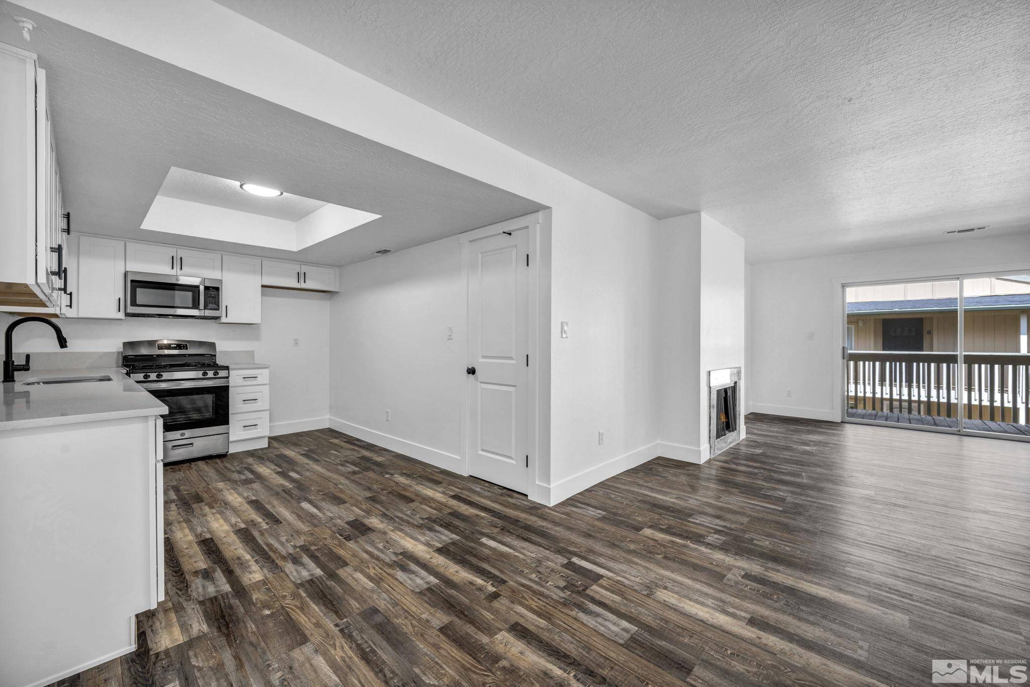 Reno, NV 89503,2300 Dickerson #32