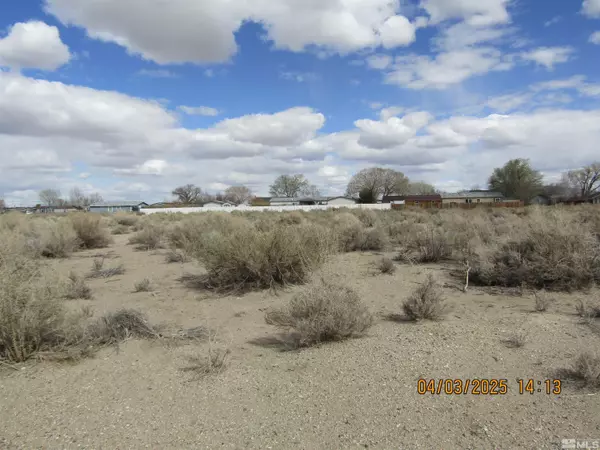 18 Northridge DR Drive, Yerington, NV 89447