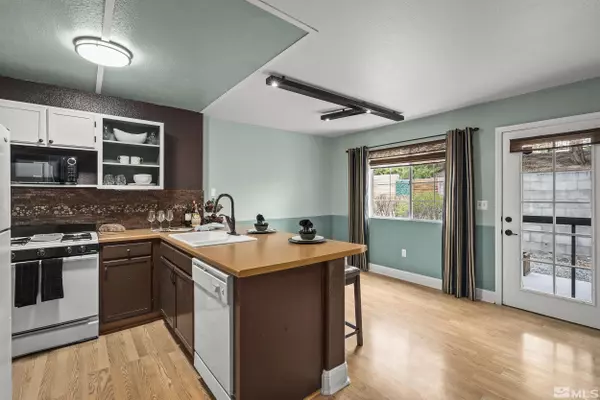 Sparks, NV 89436,5625 Vista Luna Drive #102