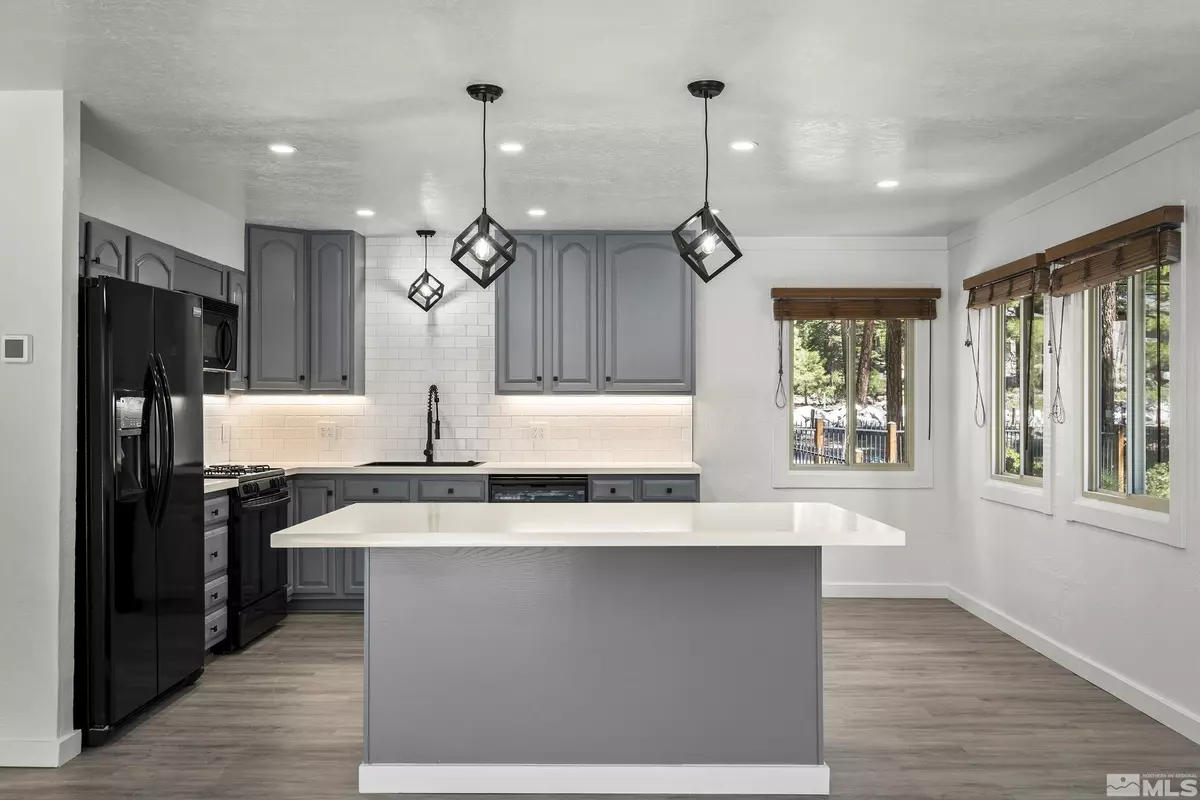 Incline Village, NV 89451,820 Oriole WAY Way #51