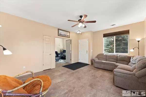 Reno, NV 89508,21055 Rainier DR