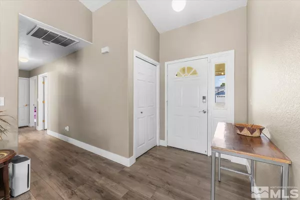 Sparks, NV 89441,206 White Rose DR