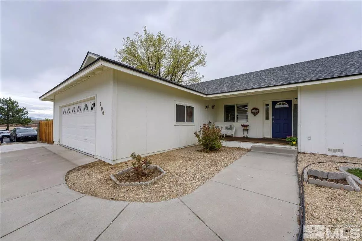 Sparks, NV 89441,206 White Rose DR