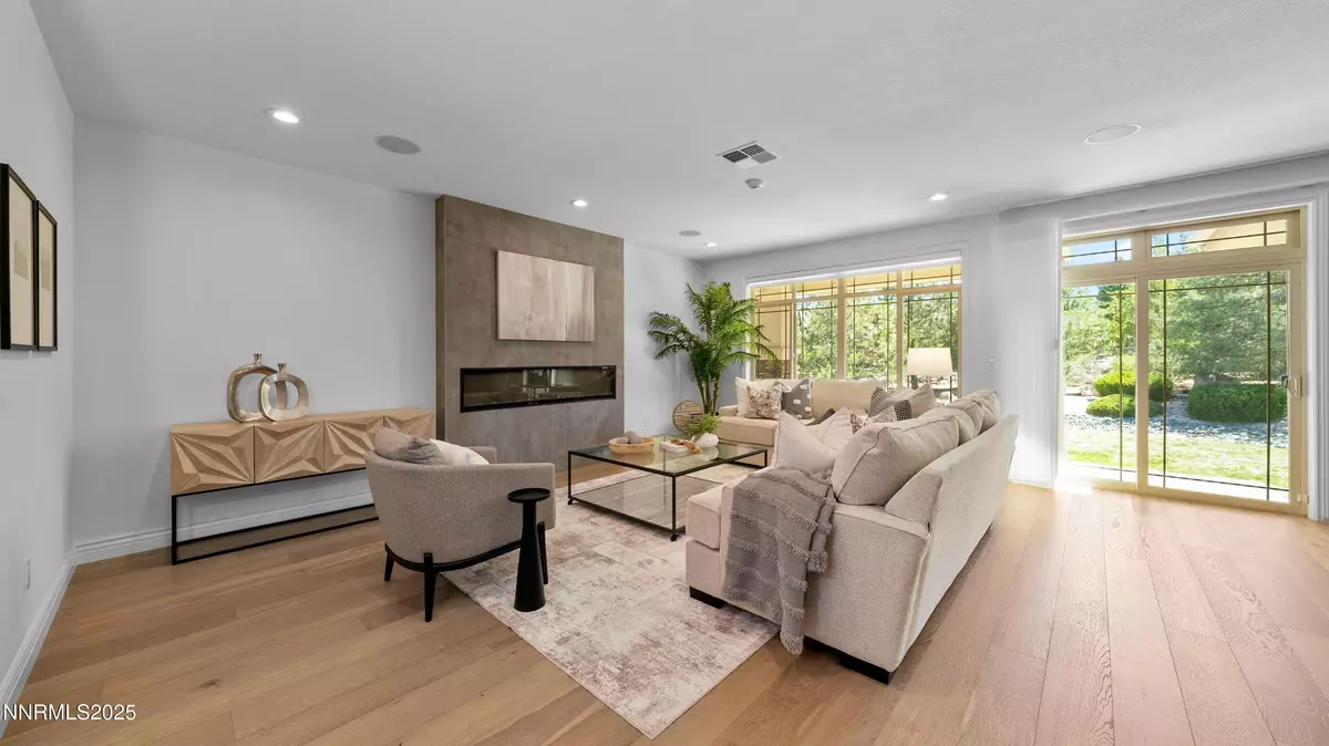 Reno, NV 89511,13000 Silver Wolf