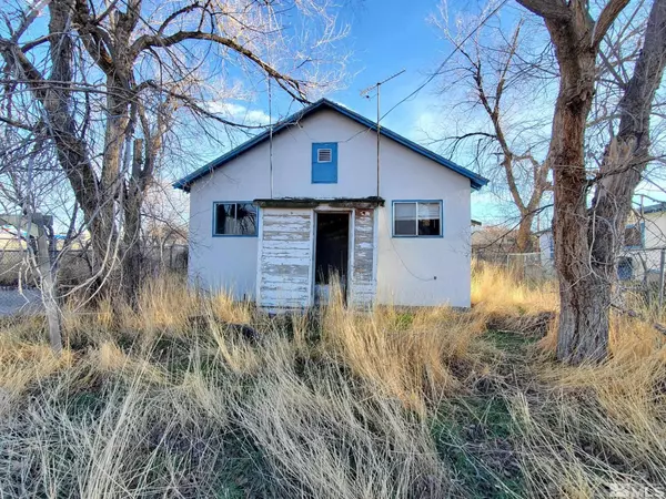 Winnemucca, NV 89445,325 & 329 E Second ST