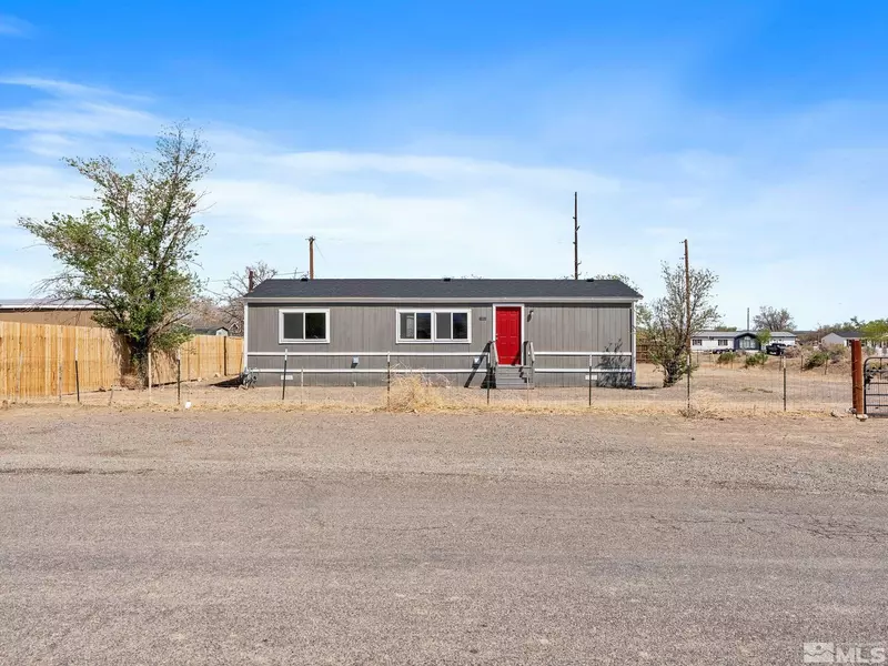 2600 tonopah, Silver Springs, NV 89429