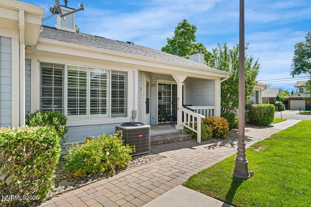 Gardnerville, NV 89410,1420 N Douglas #4