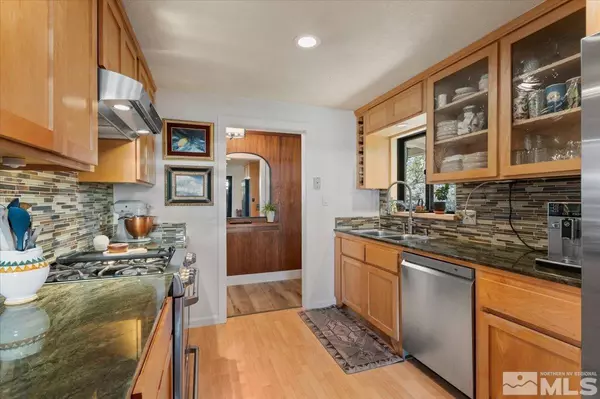 Carson City, NV 89706,215 E Applegate