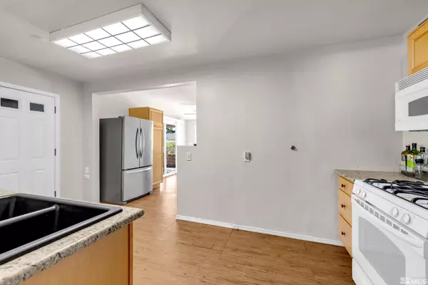Reno, NV 89503,1615 Keystone AVE Avenue