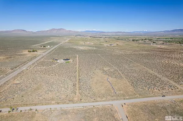 Wellington, NV 89444,16 Hawk View