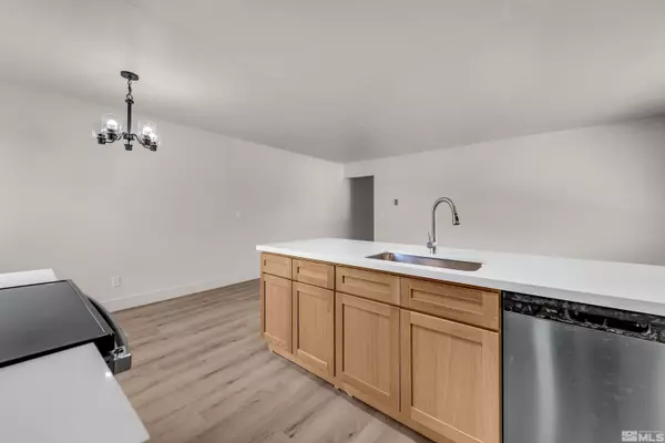 Reno, NV 89502,745 Jamaica AVE Avenue #4