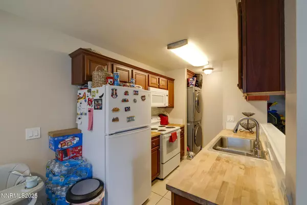 Reno, NV 89502,4930 Catalina DR #APT 3