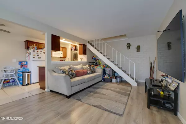 Reno, NV 89502,4930 Catalina DR #APT 3