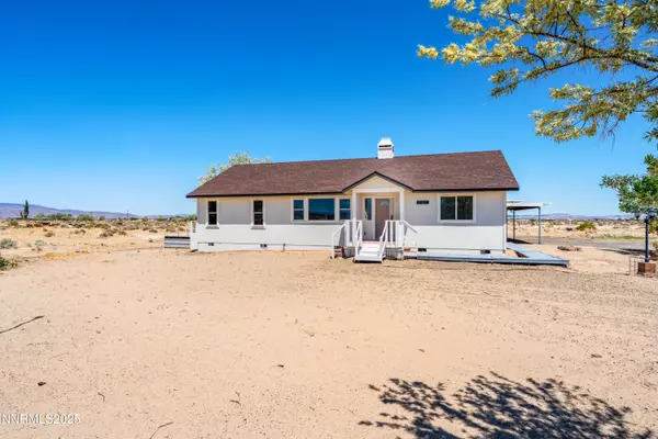 1260 Badger ST Street, Silver Springs, NV 89429