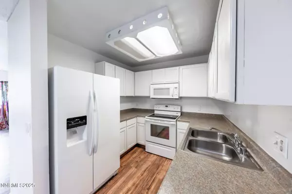 Reno, NV 89512,2400 Tripp DR #7