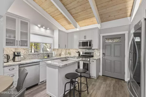 Incline Village, NV 89451,810 Alder AVE #UNIT 71