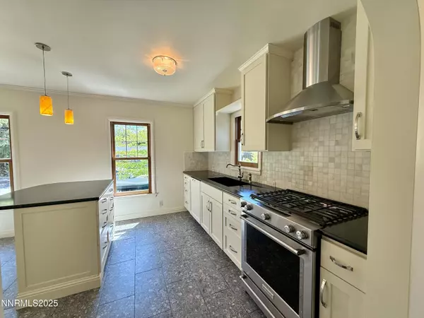 Reno, NV 89509,1423 Gordon AVE Avenue