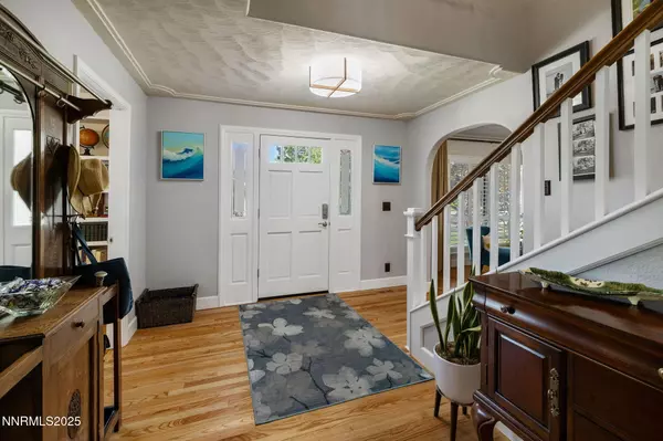 Reno, NV 89509,2353 Queen Anne CT Court