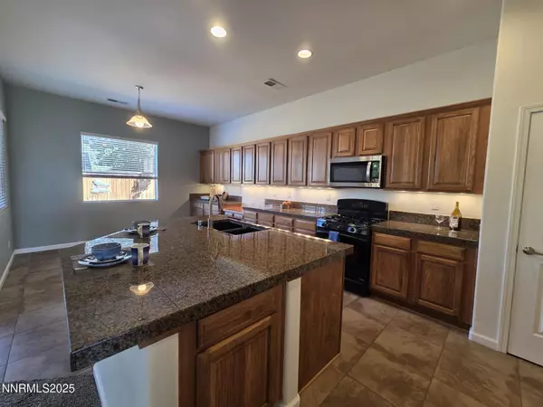 Sparks, NV 89436,1388 Lambrays