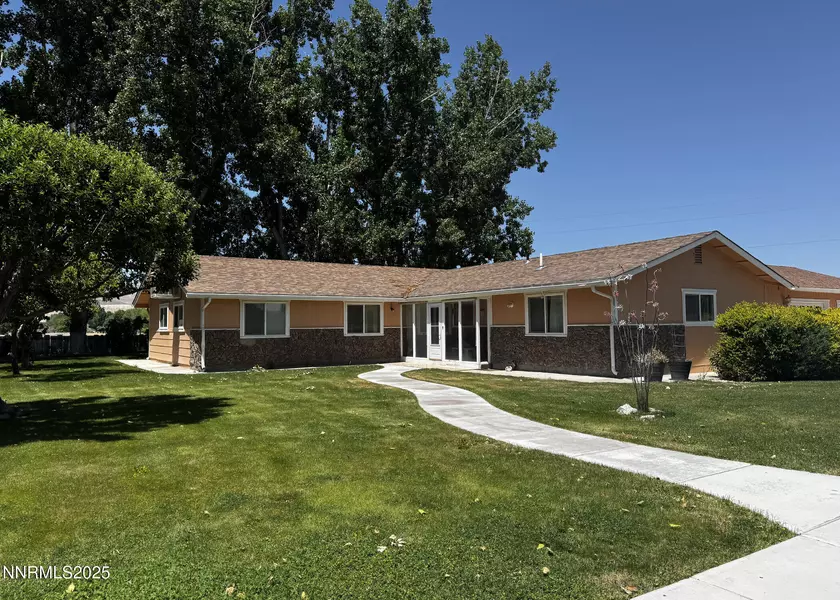 34 Poplar ST Street, Yerington, NV 89447