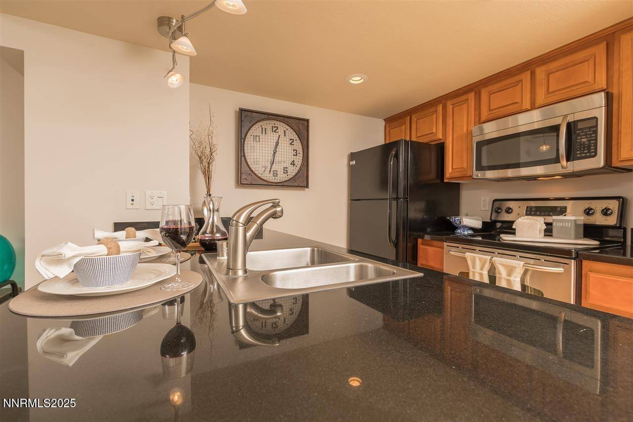 Reno, NV 89503,450 N Arlington AVE Avenue #715