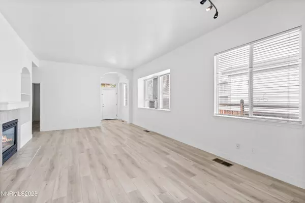 Sparks, NV 89436,7366 Grand Island DR Drive