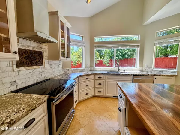Reno, NV 89519,3882 Streamside CT Court