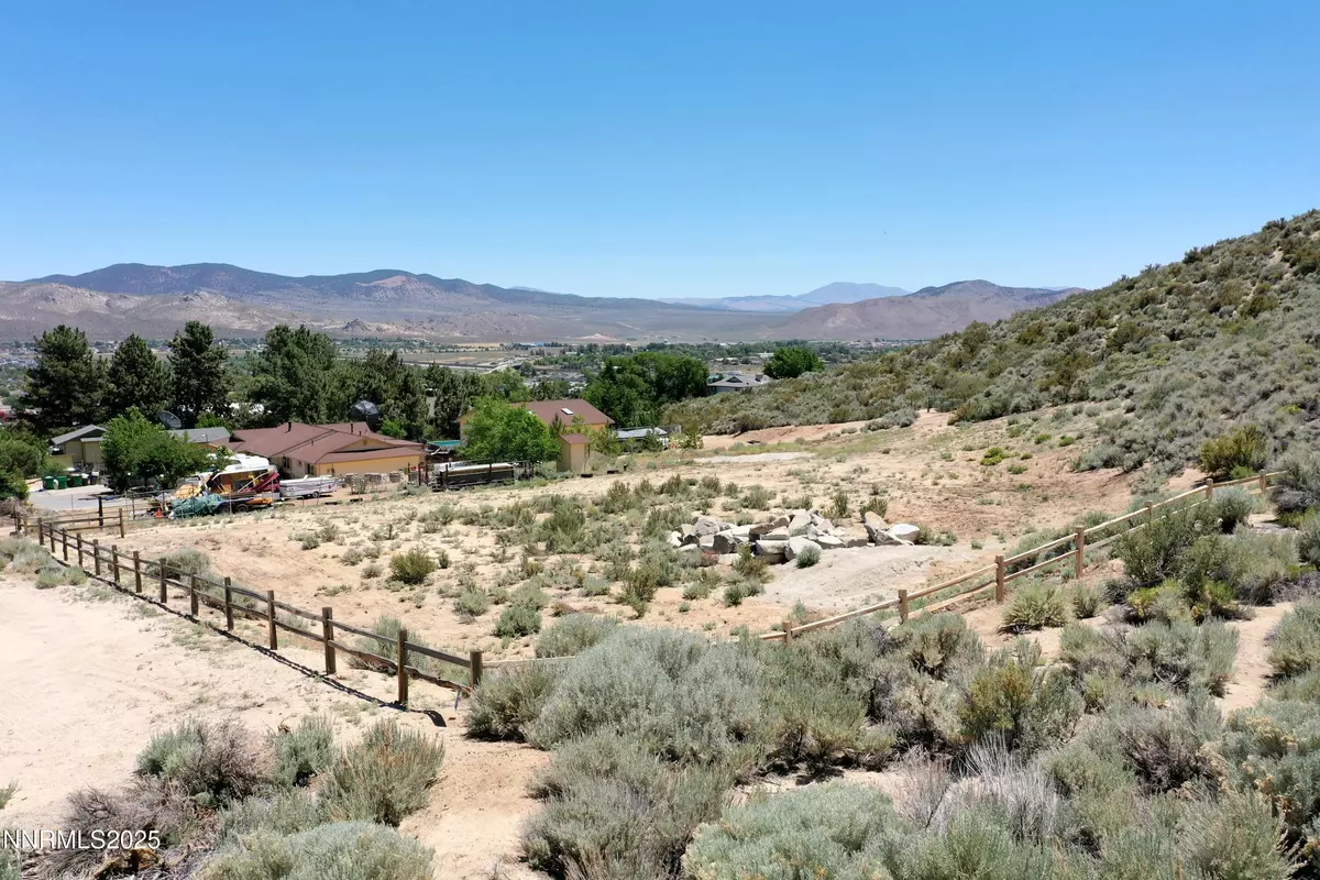 Carson City, NV 89703,633 W Clearview