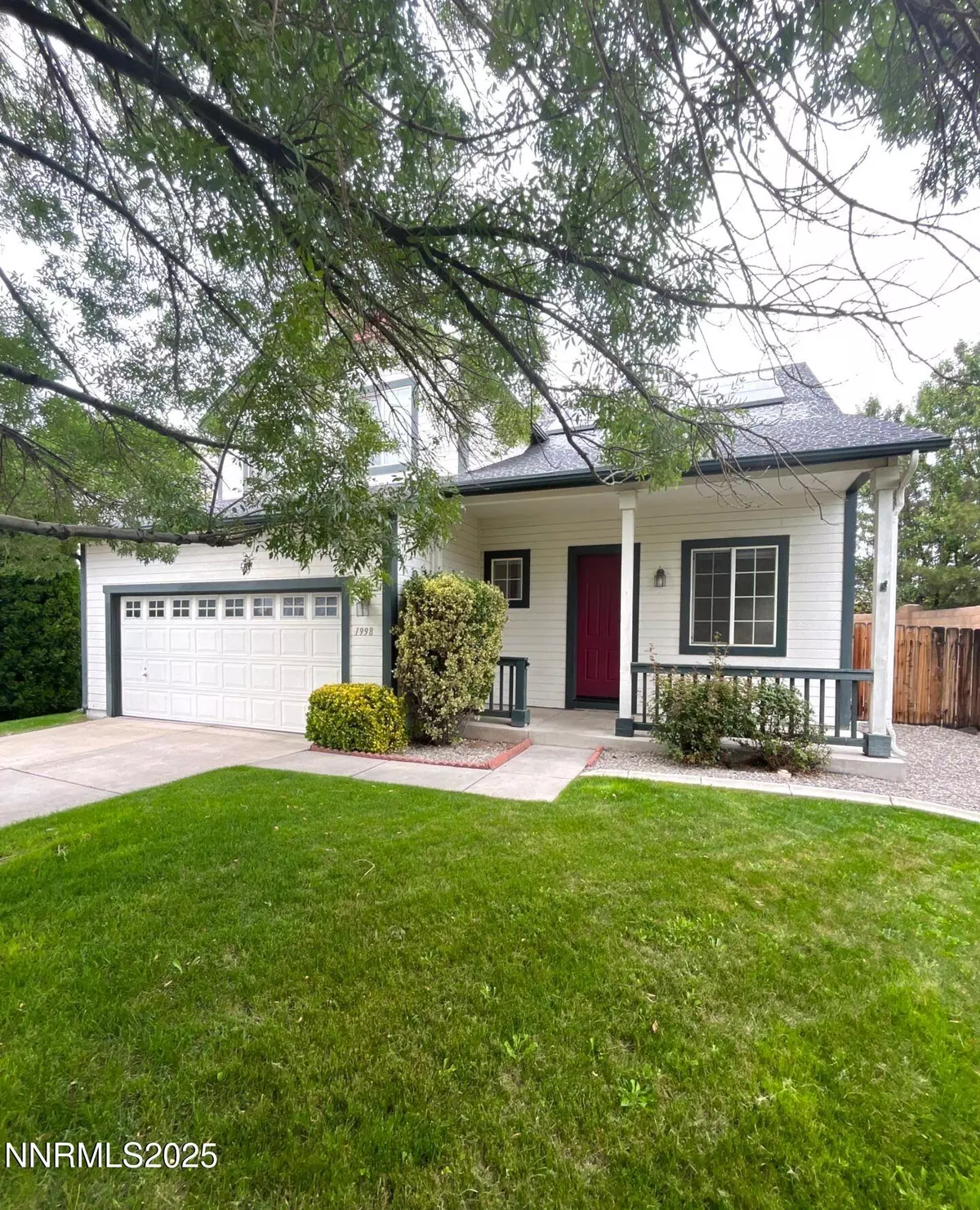 Sparks, NV 89434,1998 Amber Leaf CT