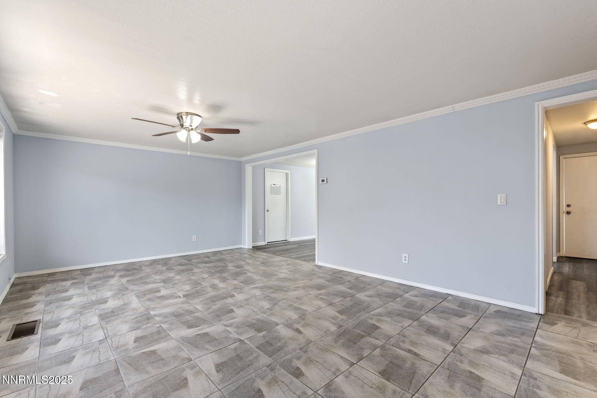Reno, NV 89502,631 Thoma ST Street