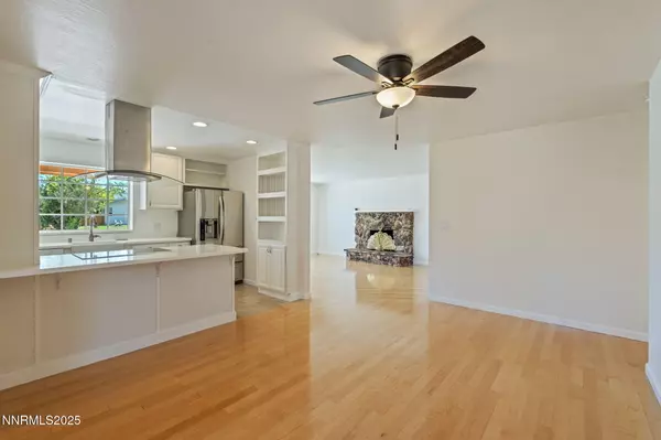 Reno, NV 89503,2095 Kings ROW Row
