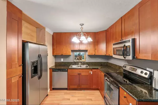 Incline Village, NV 89451,872 Tanager ST Street #55