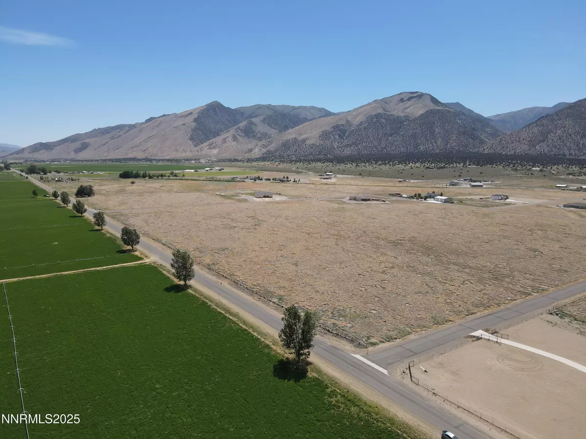 Smith Valley, NV 89444,40 Patrick DR
