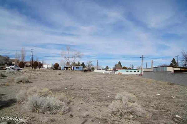 Yerington, NV 89447,1 2nd S ST