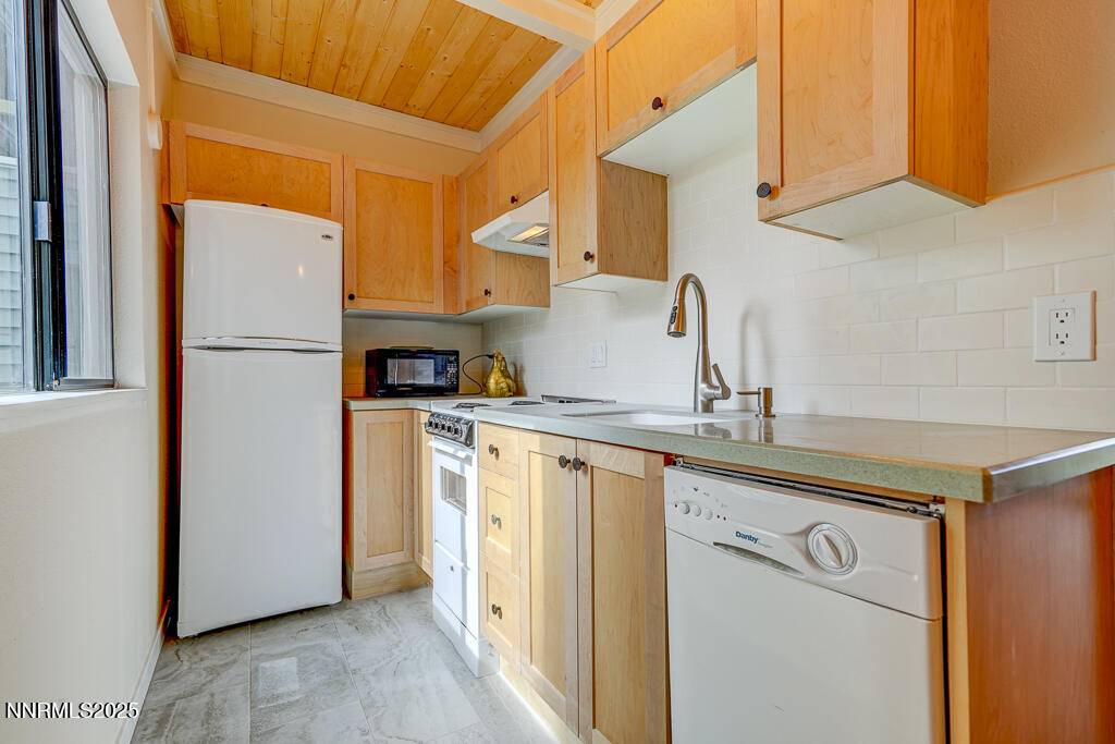 Stateline, NV 89449,331 Tramway DR Drive #17