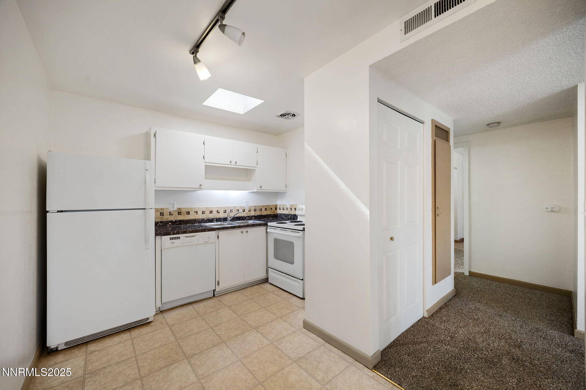 Sparks, NV 89434,1061 Baywood DR Drive #C