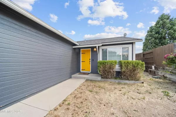 Sparks, NV 89436,7420 Lindsey LN