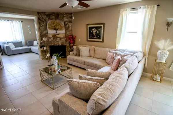 Sparks, NV 89436,788 Sweet Briar LN Lane