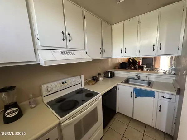Reno, NV 89502,863 Nutmeg PL Place #12