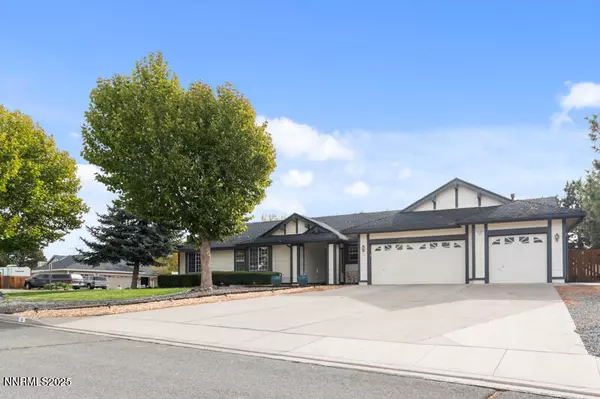 Sparks, NV 89441,10 Desert Peak CT Court
