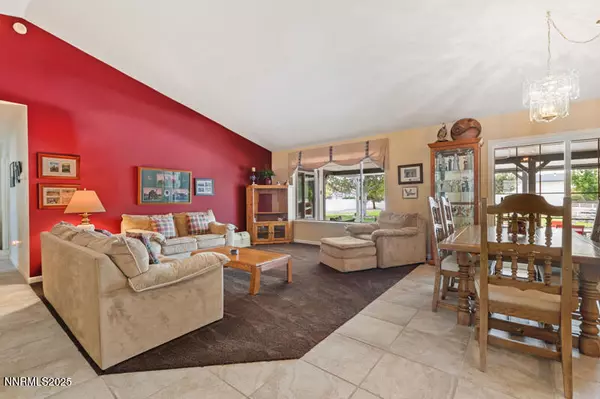 Sparks, NV 89441,10 Desert Peak CT Court