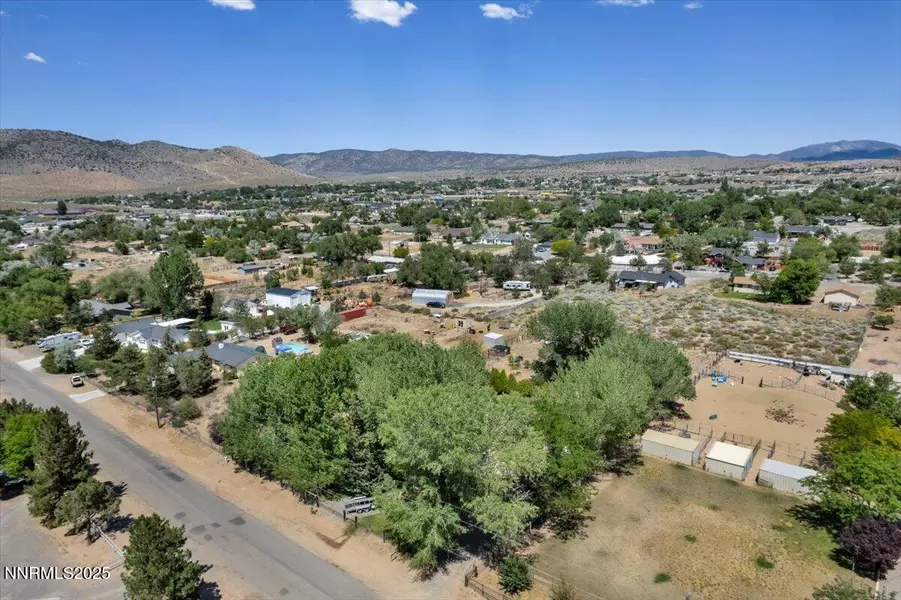 2659 Gordon, Minden, NV 89423
