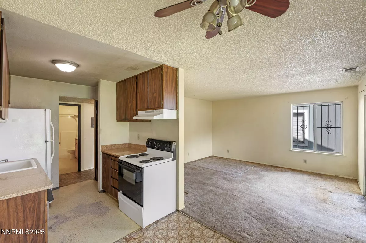 Reno, NV 89502,4608 Neil RD #UNIT 209