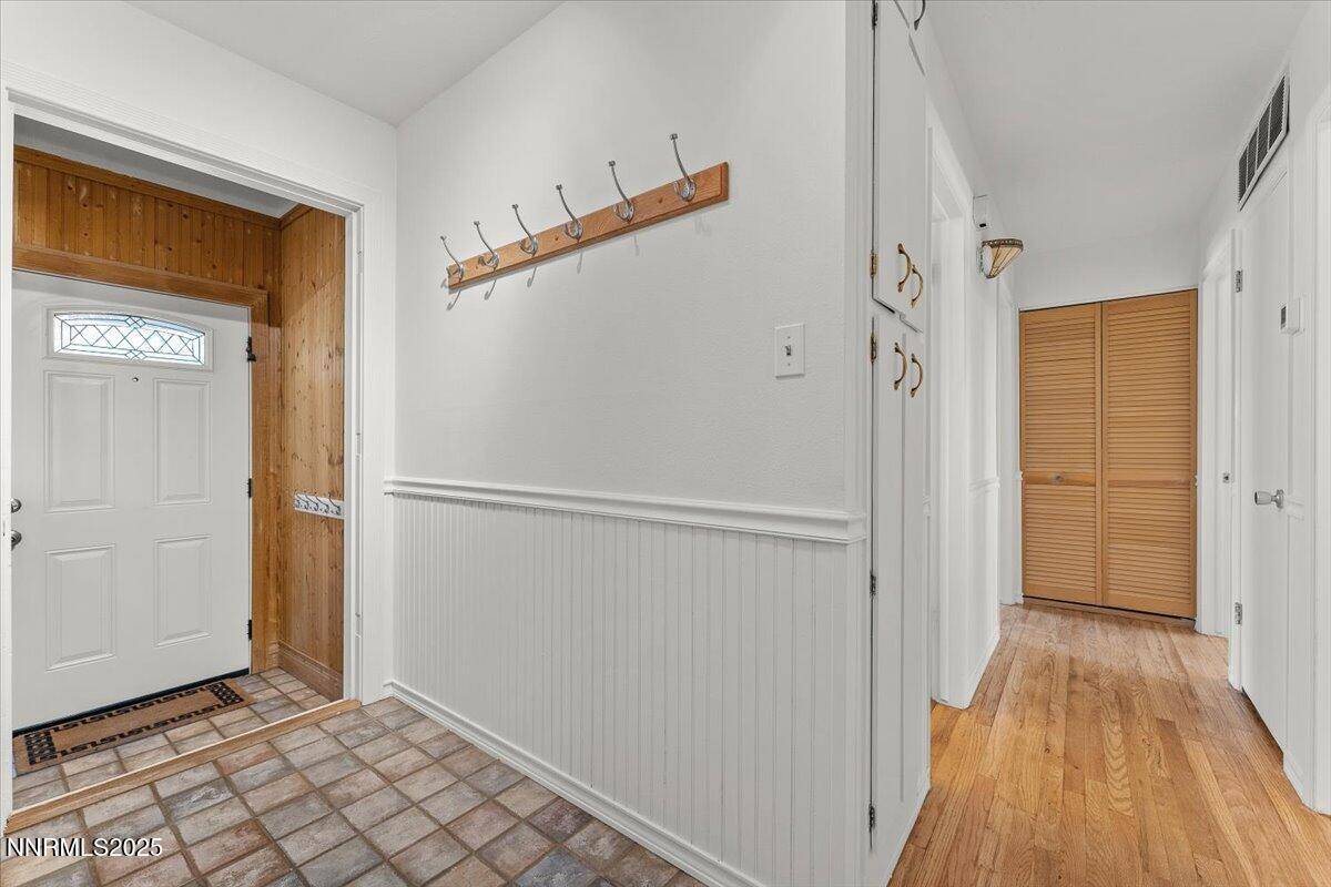 Reno, NV 89503,840 Akard DR Drive