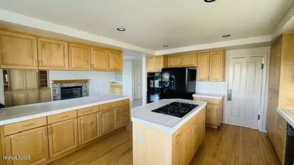 Reno, NV 89519,6186 Squires LN Lane