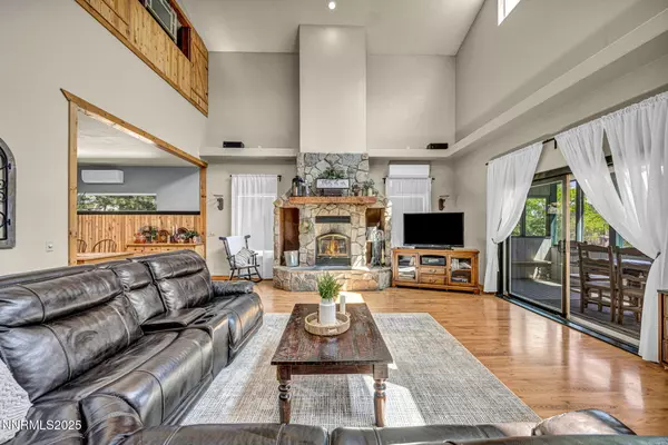 Topaz, CA 96133,115281 US-395