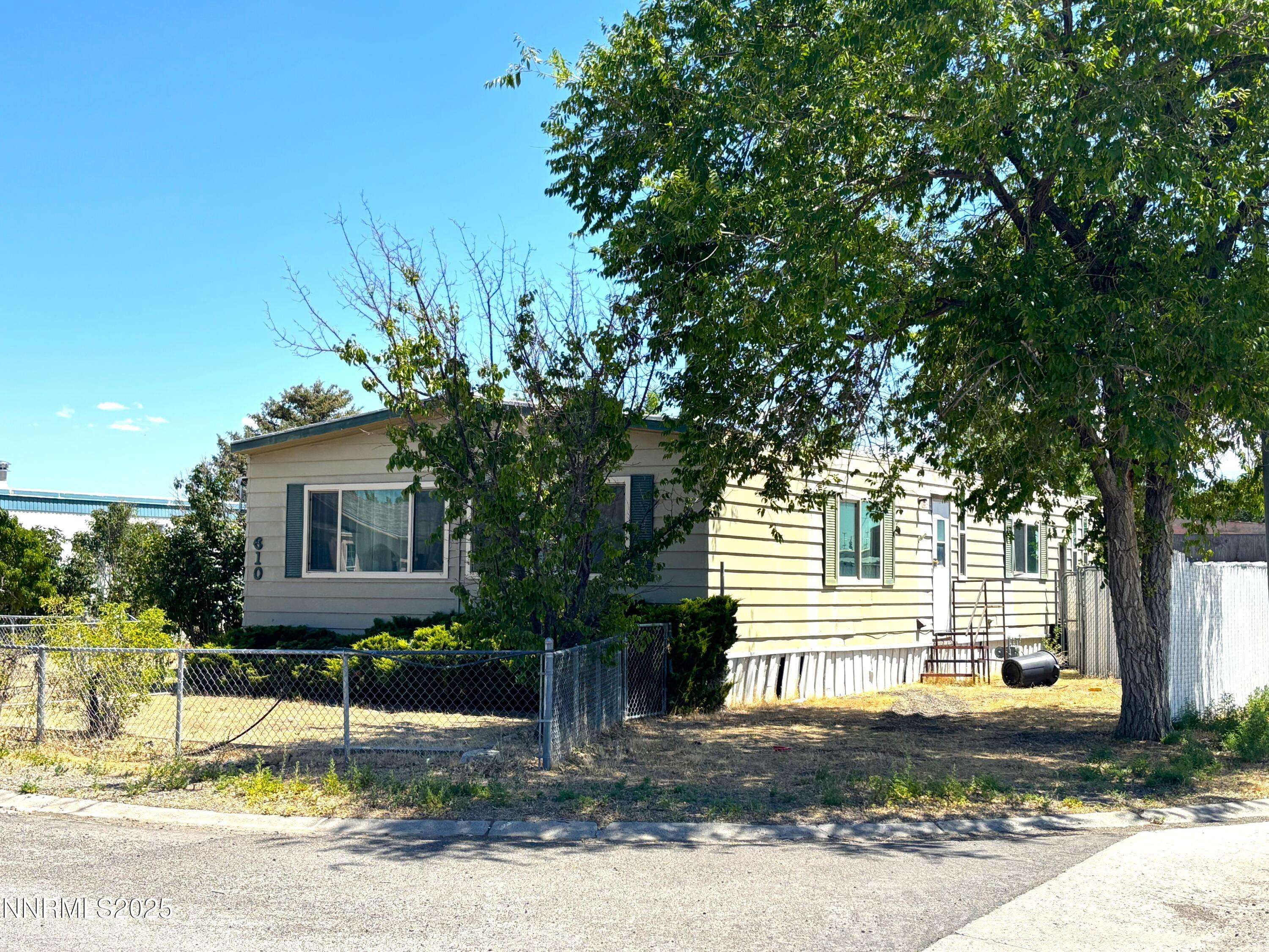Battle Mountain, NV 89820,610 Walnut CT Court