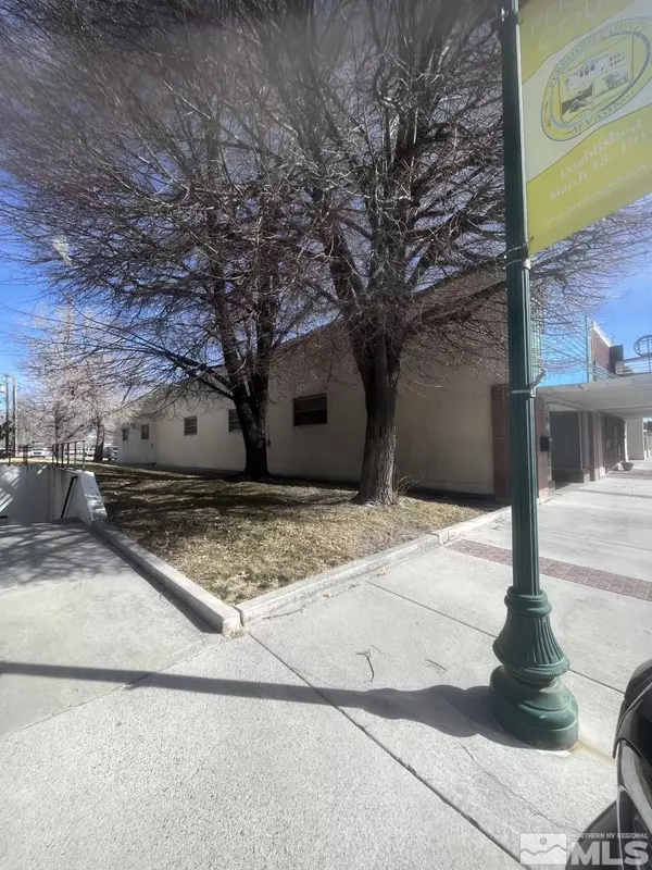 Lovelock, NV 89419,360 Main ST Street